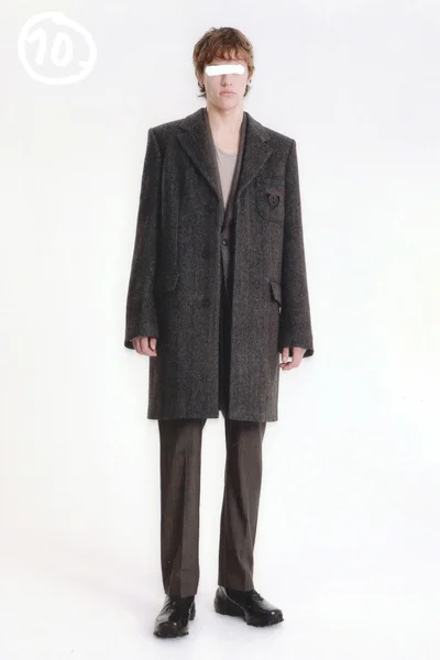 Look 10